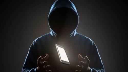 Waspada! 7 Kebiasaan Sepele Ini Bisa Bikin HP Kamu Gampang Diretas