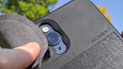 Top 7+ Cara Membersihkan Kamera HP yang Aman dan Benar agar Foto Tetap Jernih