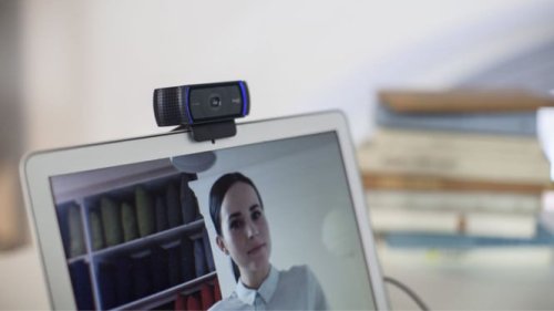 Top 7+ Tips Memilih Webcam Eksternal Supaya Kualitas Video Meeting Lebih Jernih