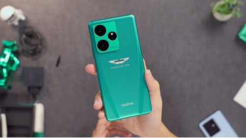 Cuma 200 Unit di Indonesia, Dijual di Tempat Terbatas, Desain Racing Green Khas Aston Martin, Paket Penjualan Khusus Kolektor, Performa dan Kamera Tetap Ganas, Hadiah Spesial: Helm Balap Resmi Aston Martin, Kesimpulan: Lebih dari Sekadar Smartphone, Bukan Soal Fitur dan Chipset, Ini yang Bikin Realme GT 7 Dream Edition Aston Martin Sangat Istimewa