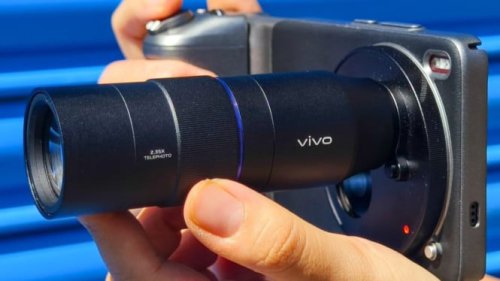 Top 7+ HP dengan Kamera Terbaik Agustus 2025, Nomor 2 Punya Lensa Khusus ala DSLR!