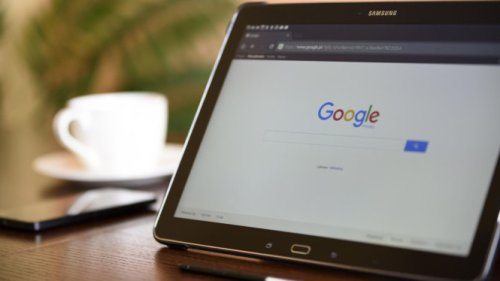 Google Hadirkan 'Search Live': Fitur Cari Pakai Suara, Serasa Ngobrol Sama AI
