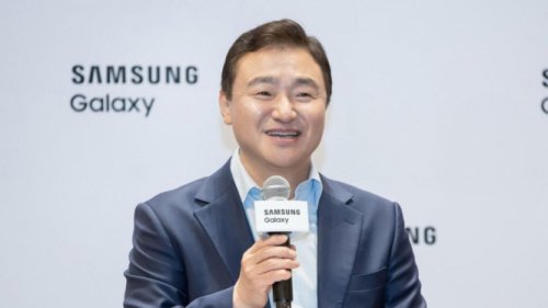 Simpang Siur Ponsel Lipat Tiga Samsung