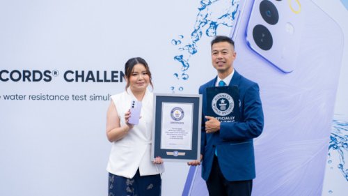 Realme C85 Dibanting ke Air Pakai Formasi Domino, Hasilnya bikin Melongo