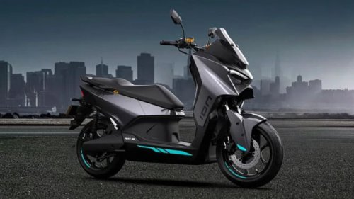 Motor Listrik Ion M1 S: Kecepatan Tinggi, Baterai Tahan Lama, dan Gaya Super Keren.