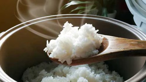 Rahasia Nasi Pulen tanpa Mudah Kering di Rice Cooker.