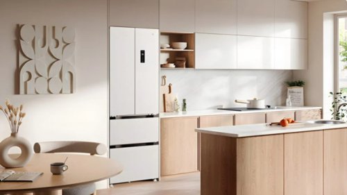 Desain Ultra Tipis, Pas untuk Dapur Minimalis, Kapasitas Besar dengan Ruang Penyimpanan Fleksibel, Fitur Anti Bakteri dan Penghilang Bau, Dingin Merata, Tanpa Bunga Es, Terkoneksi dengan HyperOS, Bisa Dikendalikan Lewat Aplikasi, Hemat Energi dan Senyap, Jaminan Kualitas: Garansi 10 Tahun untuk Kompresor, Xiaomi Rilis Kulkas Pintar 400L: Desain Tipis, Senyap, dan Hemat Listrik untuk Rumah Modern