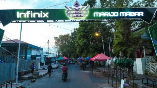 Jalanan Manado Disulap Jadi Kampung Gaming Infinix
