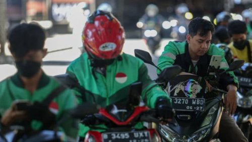 Rekomendasi Smartphone Kuat &amp; Awet untuk Kurir dan Ojol di Tahun 2025