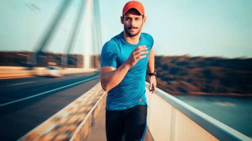 Mau Taklukkan Lari 10K? Simak Cara Aman Biar Bebas Cedera!