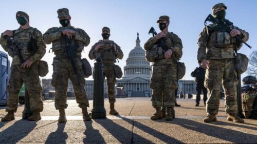 Sejarah Pengerahan Pasukan oleh Trump, Reaksi dari Pemimpin Lokal, Data Kejahatan di Chicago, Kesimpulan:, Rencana Kontroversial Trump: Pengerahan Militer ke Kota Chicago dan New York!