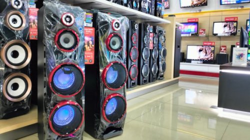 Bikin Tetangga Penasaran: 5 Jagoan Speaker Aktif Pengisi Suara Ruang Tamu Anda