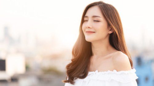 1. Sabun Mandi Cair dengan Pelembap, 2. Gunakan Body Serum, 3. Body Serum dengan SPF, 4. Deodoran Serum, Cara Tampil Wangi dan Fresh Seharian Meski Cuaca Panas