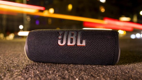 4 Speaker JBL Terbaik di Juni 2025 untuk Karaoke: Suara Maksimal, Powerfull dan Jernih