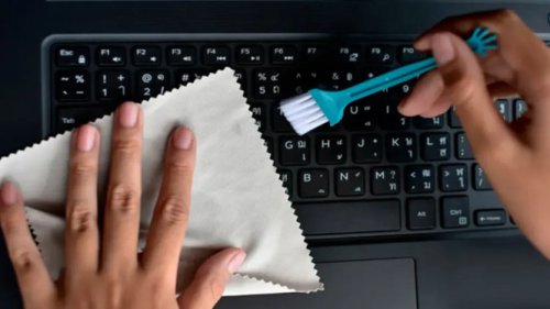 Keyboard Laptop Rusak? Coba 5 Cara Sederhana Ini Sebelum ke Tempat Servis!