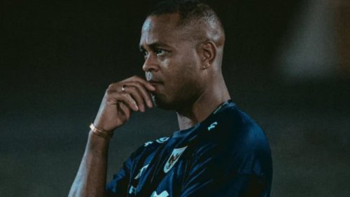Patrick Kluivert Balas Desakan Mundur, Kirim Pesan Menyentuh untuk Suporter Garuda