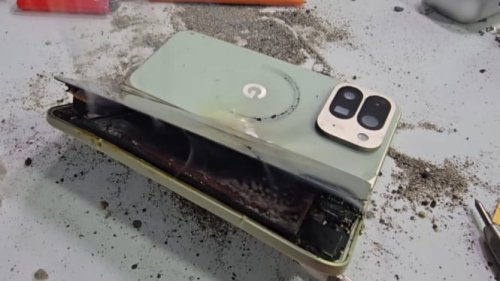 Google Pixel 10 Pro Fold Gagal Total dalam Uji Ketahanan, Hingga Meledak!