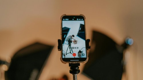 HP Bisa Ngedit Video Sendiri? Inilah Teknologi AI Edit Otomatis yang Bikin Kagum