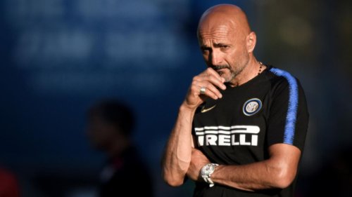Kontrak Singkat dengan Taruhan Tinggi, Tato Napoli: Simbol Cinta atau Kesalahan Karier?, Reaksi Publik dan Tokoh Sepak Bola, Mengapa Juventus Memilih Spalletti?, Dari Napoli ke Juventus: Rivalitas yang Tak Bisa Diabaikan, Apa yang Diharapkan dari Spalletti di Juventus?, Kesimpulan: Antara Tato dan Takdir, Tato Napoli di Lengan, Kini Latih Juventus&mdash;Bagaimana Spalletti Hadapi Kontroversi?