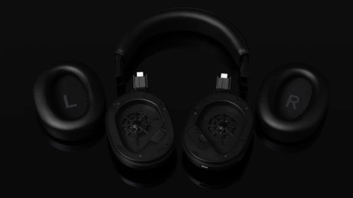 Headphone Premium UX5000 Resmi Meluncur, Cocok untuk Pecinta Audio Serious