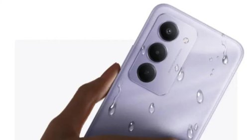 1. iQOO Z10R: Baterai 5700mAh + Layar AMOLED 120Hz, Harga Rp3 Jutaan, 2. Motorola Moto G06: HP Termurah dengan Baterai 7000mAh!, 3. Redmi 15: Baterai 7000mAh + Fast Charging 33W, Harga Rp1,9 Juta, 4. TECNO POVA 7: Gaming Phone dengan Baterai 7000mAh &amp; Isi Daya 45W, 5. iQOO Neo 10: Flagship Gaming dengan Baterai 7000mAh &amp; Isi Daya 120W!, 6. POCO M7: Layar 6,9 Inci + Reverse Charging, Harga Rp2 Jutaan, Tips Memilih HP Baterai Jumbo yang Tepat, Kesimpulan: Baterai Jumbo = Kebebasan Digital, Nggak Takut Lowbat Lagi! Ini 6 HP Baterai Monster Harga Mulai Rp1,4 Juta