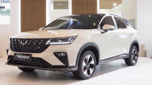 New Wuling Alvez 2025 Resmi Meluncur di GJAW: Tampil Lebih Stylish, Fitur Melimpah, Harga Tetap Ramah Kantong