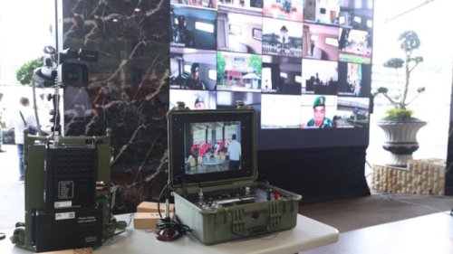Deretan Ponsel dan Perangkat Komunikasi yang Dipakai Militer