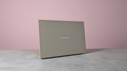 Review Asus Zenbook A16: Laptop 16 Inci Tertipis &amp; Baterai Awet