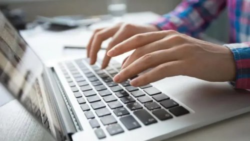 Kamu Sering Bilang &ldquo;Typo&rdquo;? Ternyata Ini Arti dan Asal Katanya!