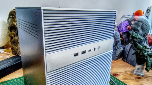 Review ZimaCube 2: NAS Cloud Fleksibel dengan Slot PCIe Ganda