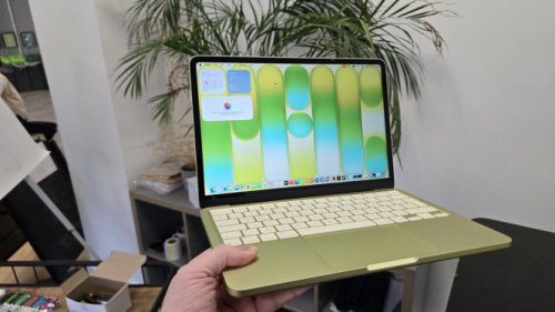 Produksi MacBook Neo Melonjak, Microsoft Mulai Menyerang!