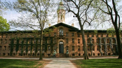 Marak AI Cheating, Princeton Akhiri Tradisi Ujian 131 Tahun