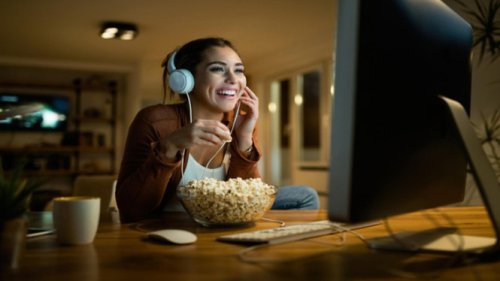 Top 5+ Situs Nonton Film Indonesia Legal &amp; Gratis, Aman Tanpa Iklan Mengganggu!