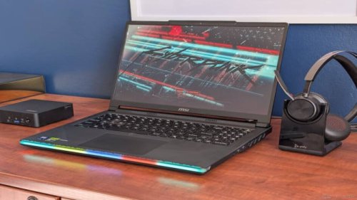 Mode Apex Tersembunyi di Balik Menu Extreme Performance, Jendela p&zwnj;ower profile MSI Center dengan opsi Apex baru, Peringatan Suhu dan Kipas yang Muncul Saat Aktivasi, Peringatan suhu dan kipas saat mengaktifkan mode Apex, Mode Apex Baru di MSI Raider 16 Max Bikin Opsi Power Makin Membingungkan