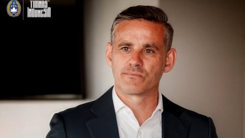 PSSI Resmi Umumkan Era Baru: John Herdman Jadi Nakhoda Timnas Indonesia, Mengapa Media Belanda Begitu Mengapresiasi Herdman?, Tantangan Besar yang Menanti Herdman di Timnas Indonesia, Herdman Bukan Sekadar Pelatih Tapi Arsitek Transformasi, Langkah Selanjutnya: Herdman Segera Tiba di Jakarta, Kesimpulan: Apresiasi Belanda, Harapan Besar Indonesia, John Herdman Latih Timnas Indonesia, Media Belanda: Ini Pelatih yang Punya Rekam Jejak Langka!
