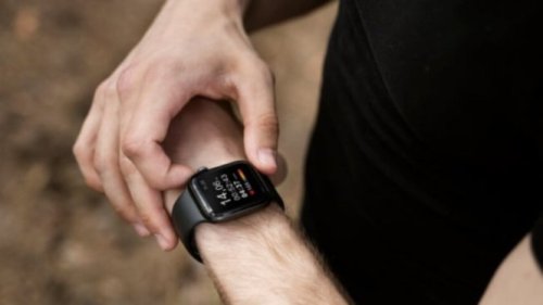 Smartwatch Waterproof Terbaik 2024: Aman Berenang &amp; Hujan