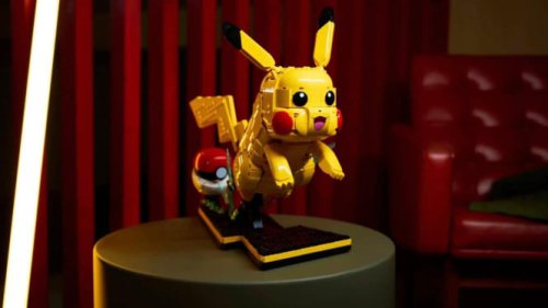 1. LEGO Pikachu &amp; Pok&eacute; Ball &ndash; Simbol Ikonik dalam 2.050 Piece, 2. LEGO Eevee &ndash; Versi Mini yang Lebih Imut dan Terjangkau, 3. LEGO Pok&eacute;mon Starter Trio &ndash; Venusaur, Charizard &amp; Blastoise dalam Satu Set Megah, Reaksi Komunitas: Antara Antusiasme dan Keraguan Estetika, Cara Pre-Order &amp; Tips Sebelum Membeli, Masa Depan Kolaborasi LEGO &times; Pok&eacute;mon, Kesimpulan: Nostalgia dalam Bentuk Brick, Pok&eacute;mon Versi Lego Akhirnya Hadir! Cek Harga &amp; Jumlah Piece-nya