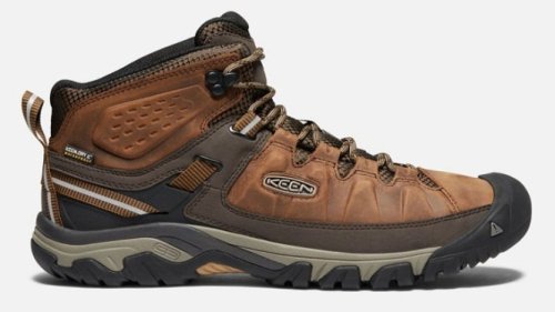 3 Sepatu Hiking Terbaik untuk Mendaki Gunung di Indonesia, Nyaman dan Tangguh
