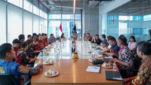 Strategi Kemen Ekraf Memperkuat Ekosistem Esports, Sinergi MLBB dan Peluang Brand Lokal Go Global, Respon Industri: Menjadi Jembatan Komunitas dan Kreatif, Akselerasi Pertumbuhan Ekonomi Digital, Kemen Ekraf Dorong Kolaborasi Esports: ONIC, AE Siap Go Global