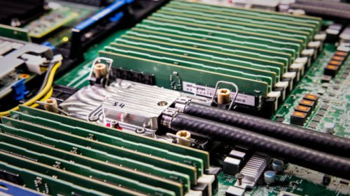 Krisis Pasokan Semikonduktor Guncang Pasar, Harga Server Meroket 70%