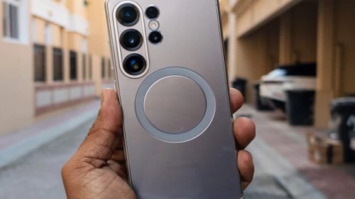 Galaxy S26 Ultra Dipastikan Tanpa Pengisian Nirkabel Magnetik Native