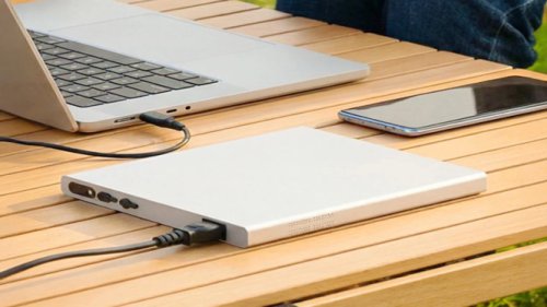 Mengapa Desain Tipis Menjadi Keunggulan Utama Noomdot N1?, Inovasi Baterai dan Kualitas Daya Profesional, Stabilitas Termal: Kipas Pendingin Aktif dalam Power Bank, Analisis Strategis Perangkat Portabel Jangka Panjang, Power Bank AC Teringkas di Dunia, Tipis 16mm: Daya 70W