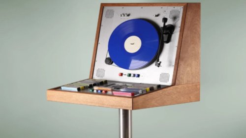 Love Hult&eacute;n Rilis Music Cabinet Unik: Putar Vinyl Vertikal!