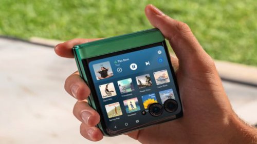 Harga Motorola Razr 60 di Indonesia: HP Lipat AI &amp; Fitur Gesture