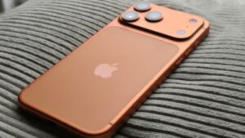 Bocoran iPhone 18 Pro: Kamera Selfie 24MP &amp; Dynamic Island