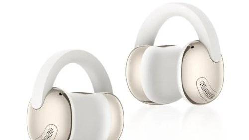 Desain Inovatif: Earbud yang Bisa Jadi Aksesori Fashion, Performa Audio: Driver 10,8 mm Dual-Magnetic &amp; ENC Noise Cancellation, Daya Tahan Baterai: 8 Jam + 36 Jam Total, Plus Fast Charging, Harga &amp; Varian: Standar vs Edisi Swarovski, Pasar Sasaran: Siapa yang Cocok Pakai CrystalClip?, Tantangan di Pasar: Apakah Konsep Ini Akan Bertahan?, Kesimpulan: Lebih dari Sekadar Earbud Ini Pernyataan Gaya Hidup, TCL CrystalClip Rilis: Earbud Open-Ear Pertama dengan Kristal Swarovski!
