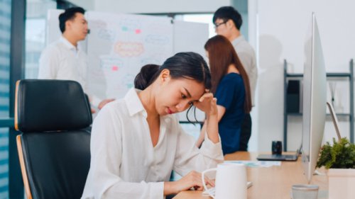 Gen Z Sering Alami Burnout? Ini 7 Cara Aman Bertahan di Tempat Kerja yang Toksik