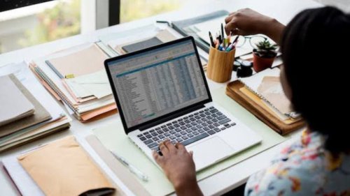 Tak Perlu Nunggu Tua, Ini Strategi Cerdas untuk Meraih Kebebasan Finansial