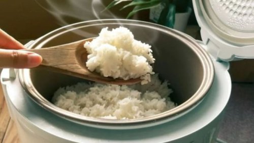Top 7+ Tips Ampuh Bersihkan Magic Jar dari Kerak Membandel yang Lengket, Masak Nasi Tak Gosong Lagi!