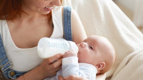 Mitos dan Fakta tentang Perubahan Bentuk Payudara, Manfaat Menyusui bagi Ibu dan Bayi, Faktor yang Mempengaruhi Bentuk Payudara, Tips Praktis Menjaga Bentuk Payudara Selama Menyusui, Dukungan Psikologis untuk Ibu Menyusui, Rahasia Menyusui Tanpa Takut Bentuk Payudara Berubah